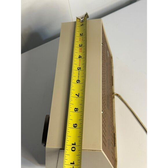 VTG Retro RCA RZA31W AM Tabletop Radio - Classic Beige Plastic - Works Tested - Picture 7 of 8